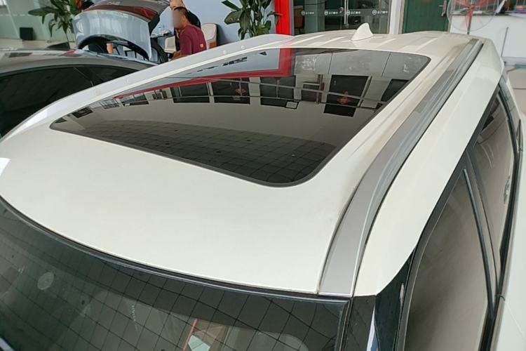 Used Venucia T60EV 2020 AI Enjoyment Model Roof