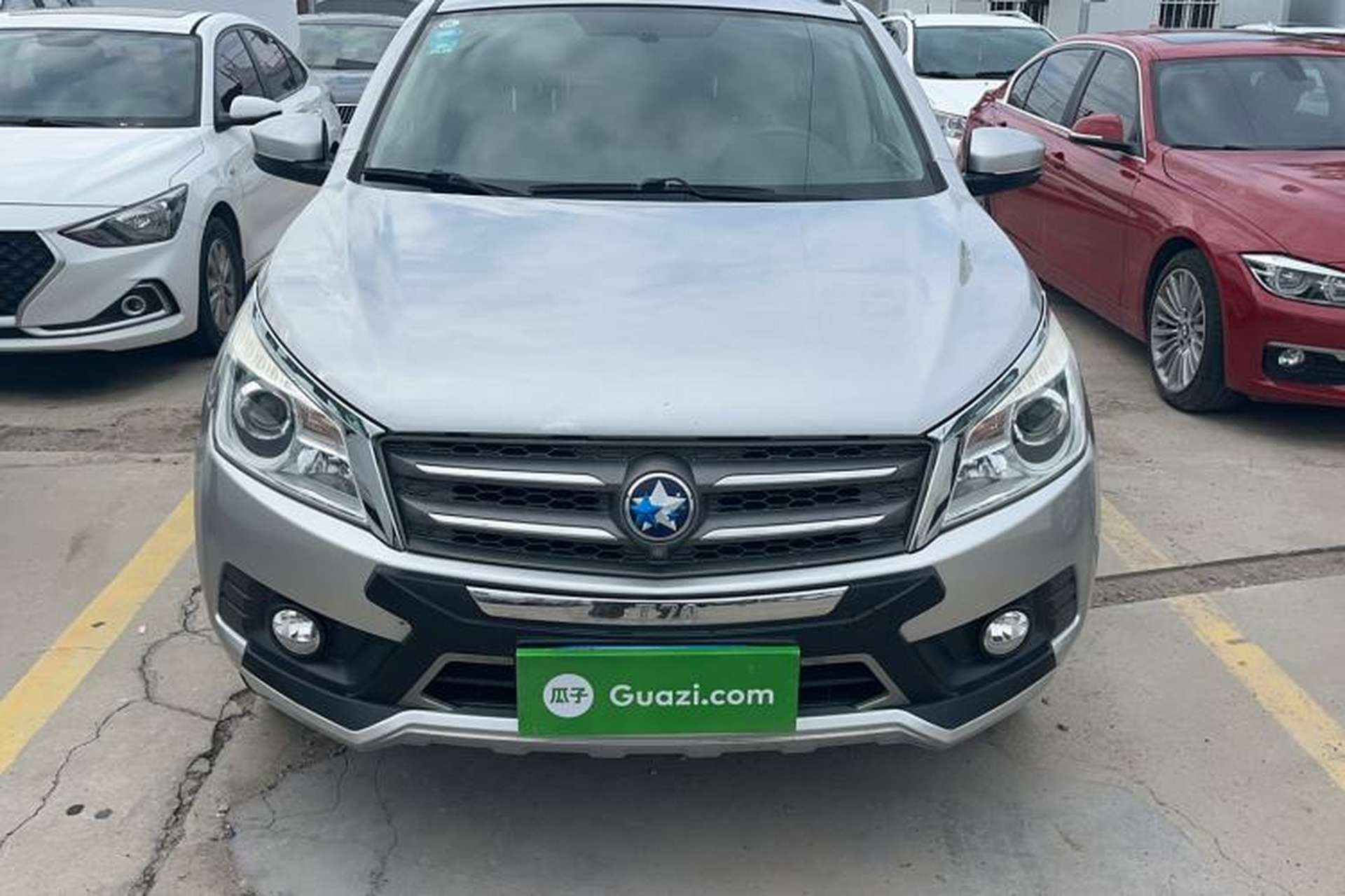 Used Venucia T70 2015 2.0L CVT Smart Edition Exterior 1