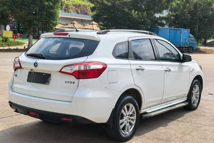 Used Venucia T70 2016 1.6L Manual Ruixing Edition Exterior 4