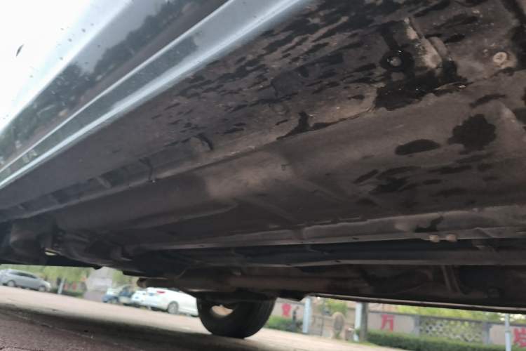Used Venucia T70 2015 1.6L Manual Ruixing Edition Chassis Front Right