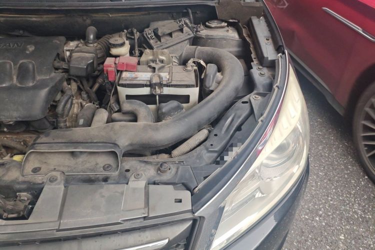 Used Venucia T70 2015 2.0L CVT Smart Choice Edition Engine Bay Left