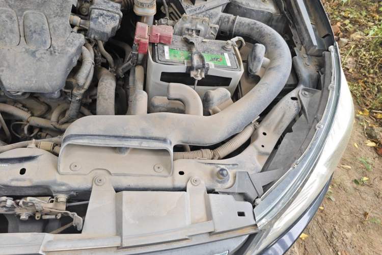Used Venucia T70 2015 2.0L CVT Smart Choice Edition Engine Bay Left