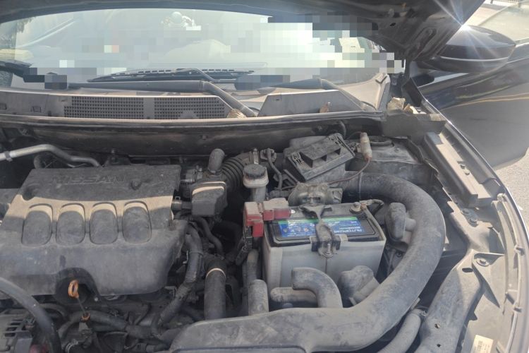 Used Venucia T70 2015 2.0L CVT Smart Edition Engine Bay Left