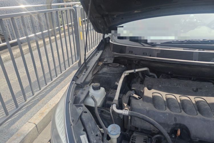 Used Venucia T70 2015 2.0L CVT Smart Edition Engine Bay Right