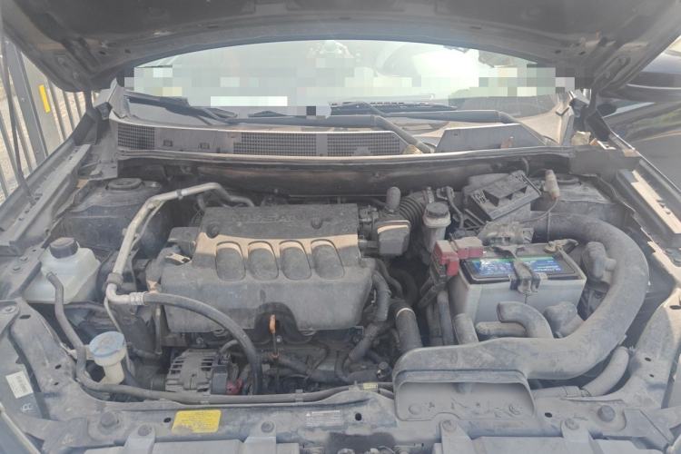 Used Venucia T70 2015 2.0L CVT Smart Edition Engine Bay