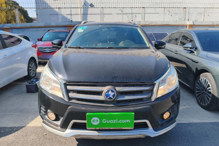 Used Venucia T70 2015 2.0L Manual RuiQu Version Exterior 1