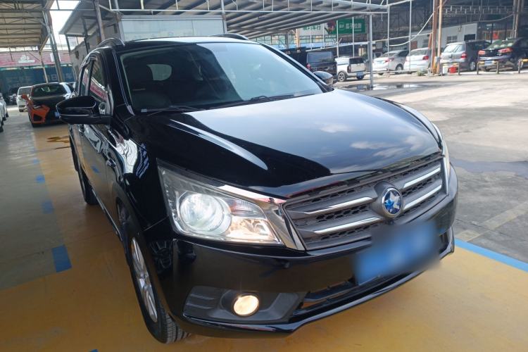 Used Venucia T70 2015 2.0L CVT Smart Choice Edition Exterior 1