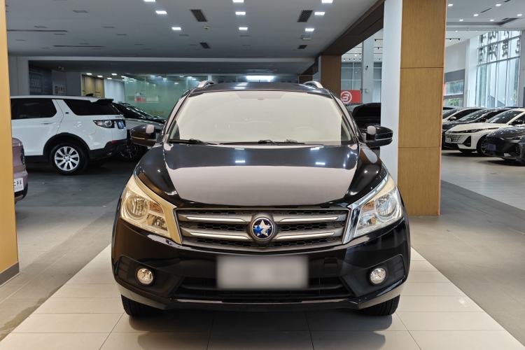 Used Venucia T70 2015 2.0L CVT Smart Choice Edition Exterior 10