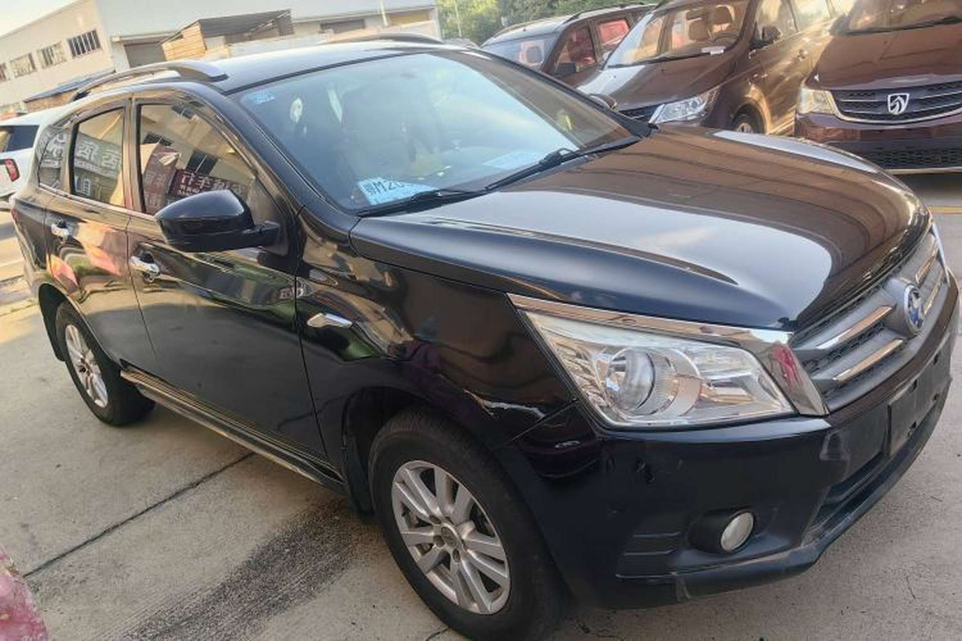 Used Venucia T70 2015 2.0L Manual RuiQu Version Exterior 2