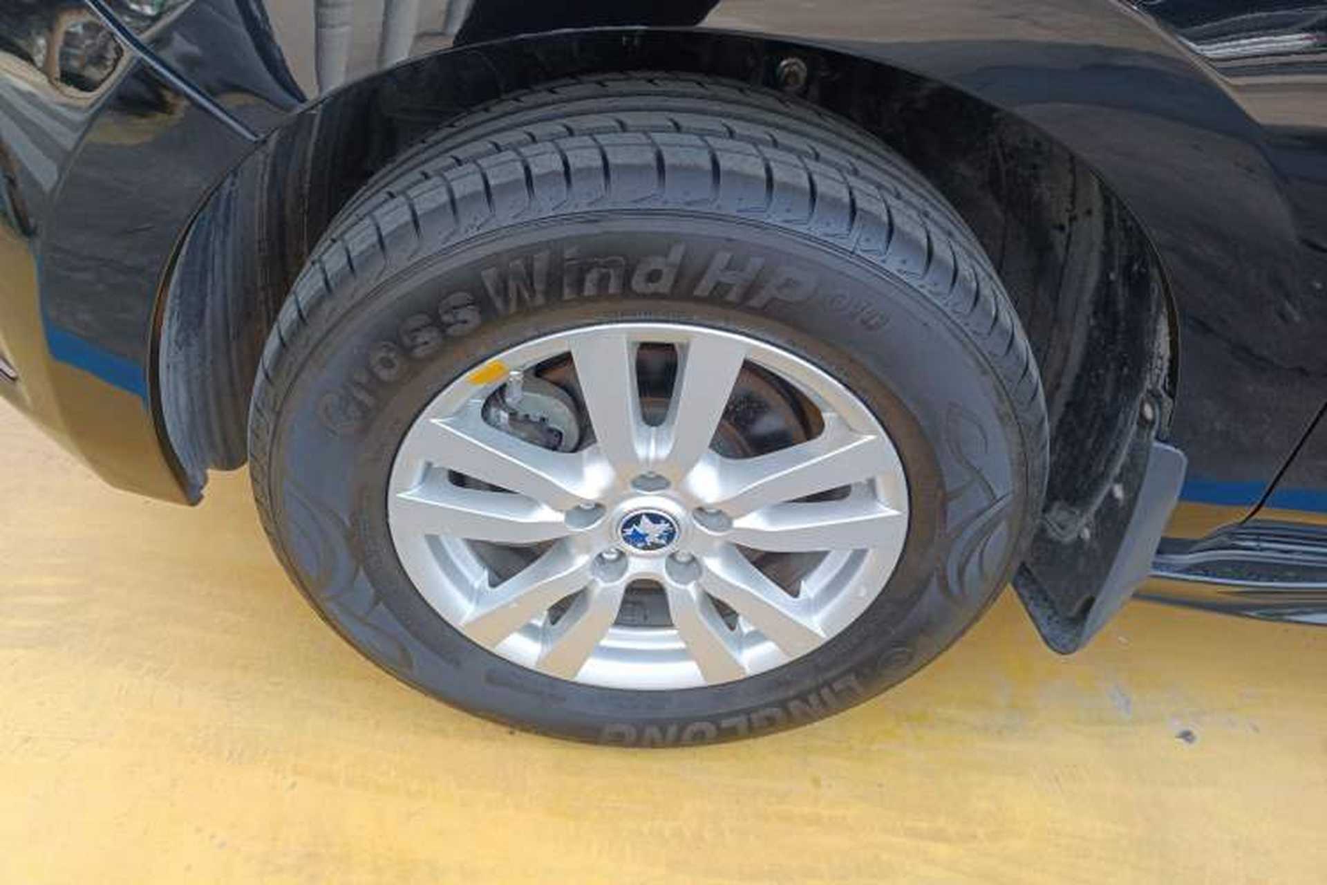 Used Venucia T70 2015 2.0L CVT Smart Choice Edition Exterior 3
