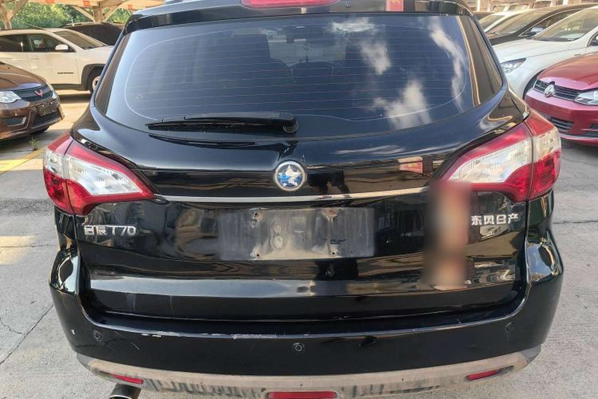 Used Venucia T70 2015 2.0L Manual RuiQu Version Exterior 4