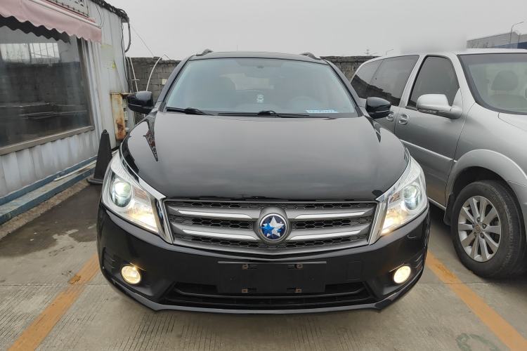 Used Venucia T70 2015 2.0L CVT Smart Edition Front
