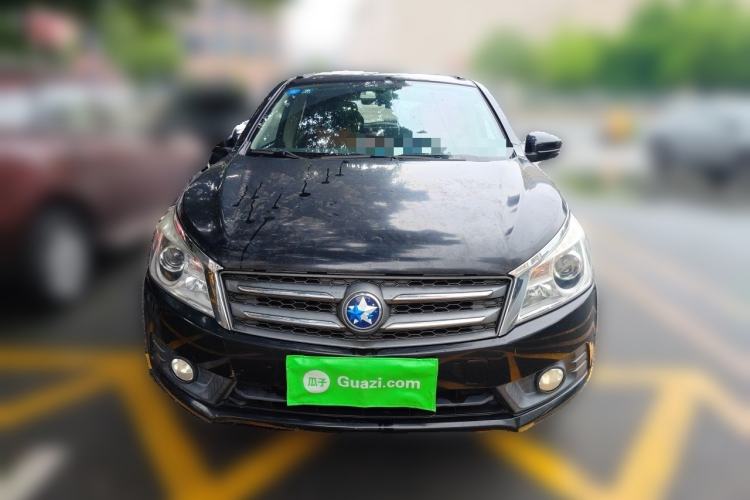 Used Venucia T70 2015 2.0L CVT Smart Edition Front
