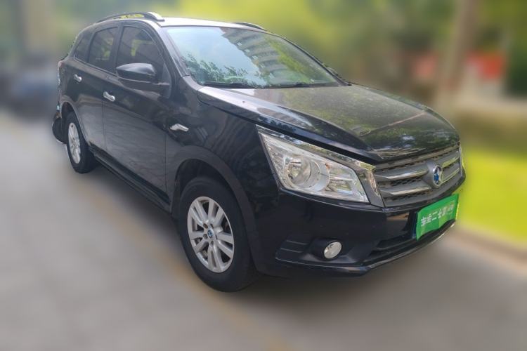 Used Venucia T70 2015 2.0L Manual RuiQu Version Front Right 45 Deg