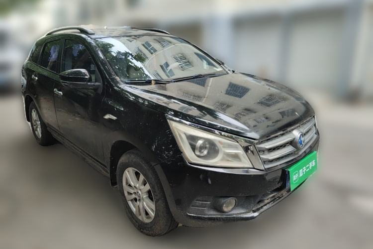Used Venucia T70 2015 2.0L CVT Smart Edition Front Right 45 Deg