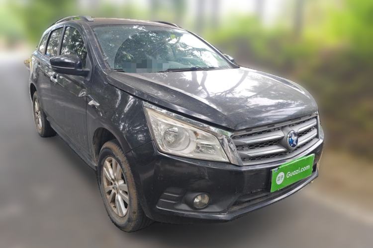Used Venucia T70 2015 2.0L CVT Smart Choice Edition Front Right 45 Deg