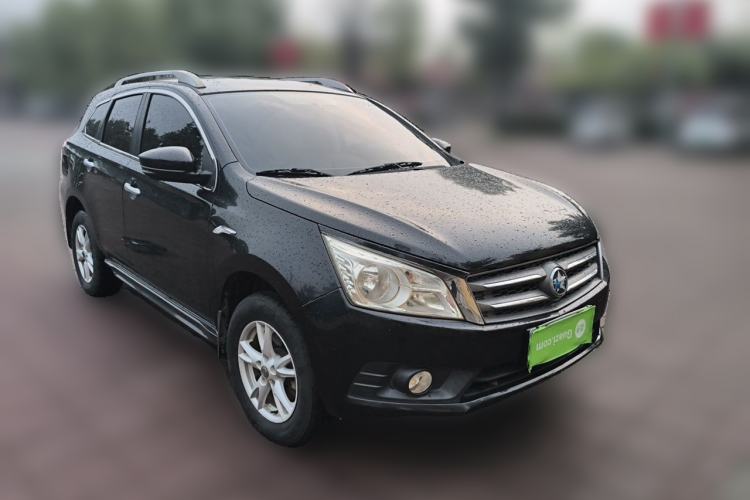 Used Venucia T70 2015 1.6L Manual Ruixing Edition Front Right 45 Deg