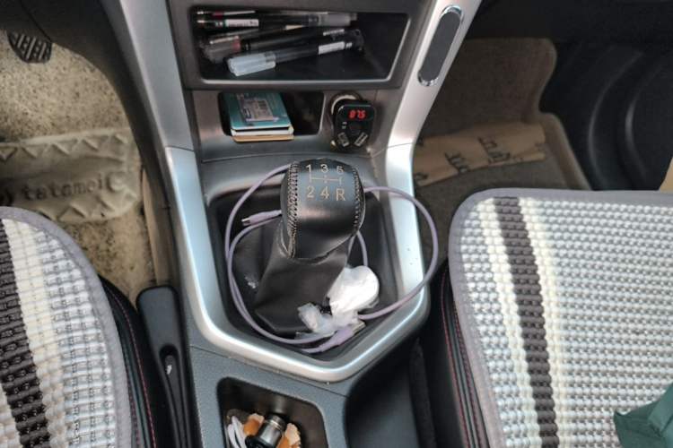 Used Venucia T70 2015 1.6L Manual Ruixing Edition Gear Lever