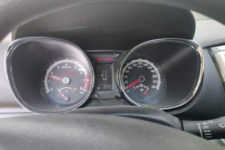 Used Venucia T70 2015 2.0L Manual RuiQu Version Instrument Cluster