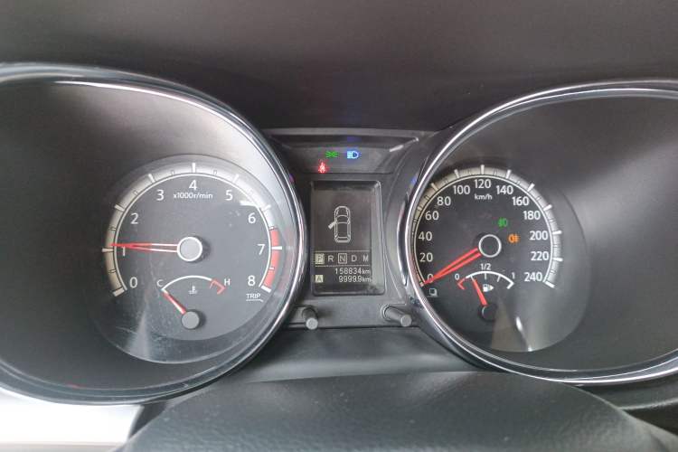 Used Venucia T70 2015 2.0L CVT Smart Choice Edition Instrument Cluster