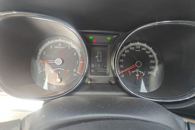Used Venucia T70 2015 2.0L CVT Smart Edition Instrument Cluster