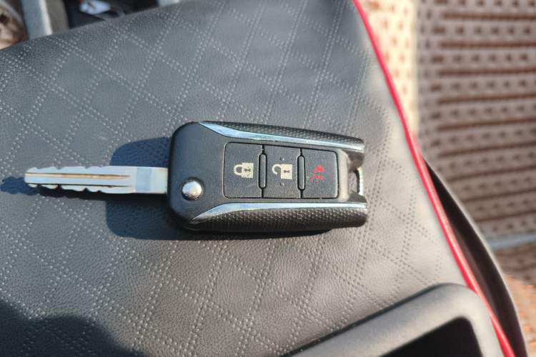 Used Venucia T70 2015 2.0L Manual RuiQu Version Interior 1