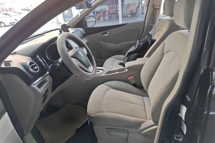 Used Venucia T70 2015 2.0L CVT Smart Edition Left Front Seat