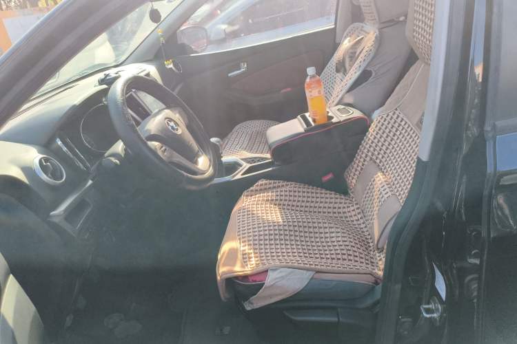 Used Venucia T70 2015 2.0L Manual RuiQu Version Left Front Seat
