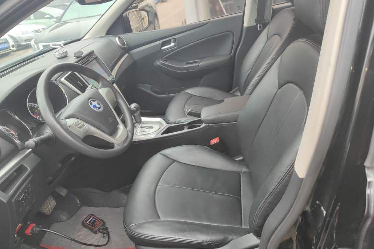 Used Venucia T70 2015 2.0L CVT Smart Edition Left Front Seat