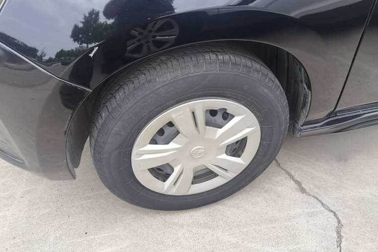 Used Venucia T70 2015 1.6L Manual Ruixing Edition Left Front Wheel Hub