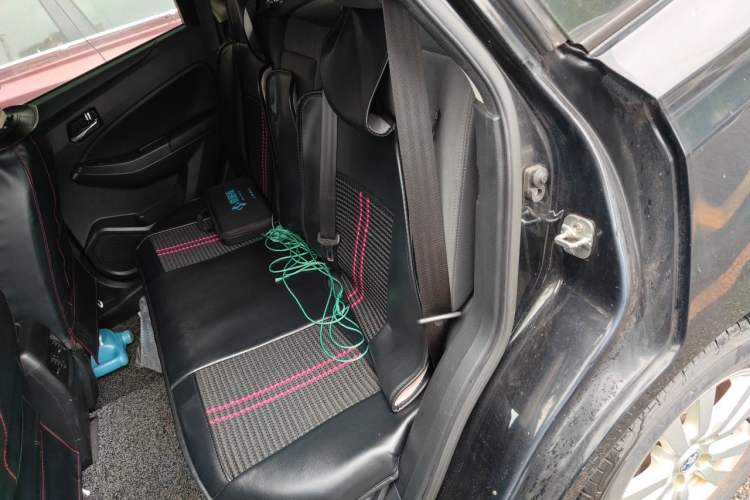 Used Venucia T70 2015 2.0L CVT Smart Edition Left Rear Seat