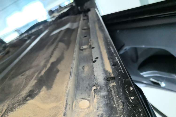 Used Venucia T70 2015 2.0L CVT Smart Choice Edition Left Side Sill