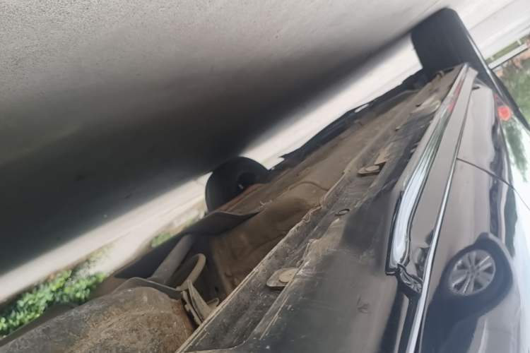 Used Venucia T70 2015 1.6L Manual Ruixing Edition Left Side Sill