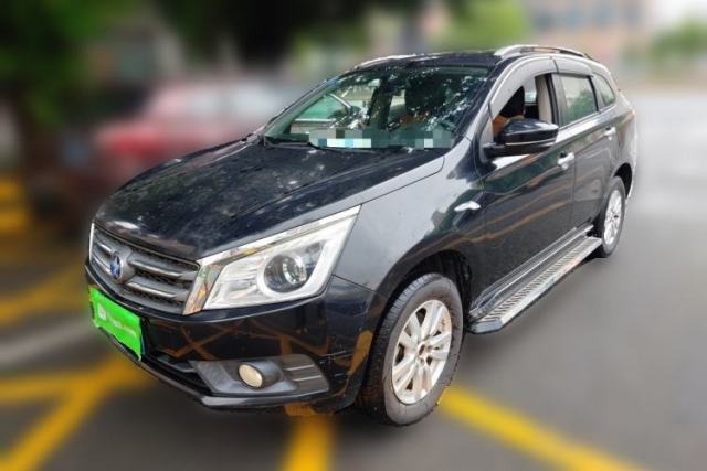 Used Venucia T70 2015 2.0L CVT Smart Edition