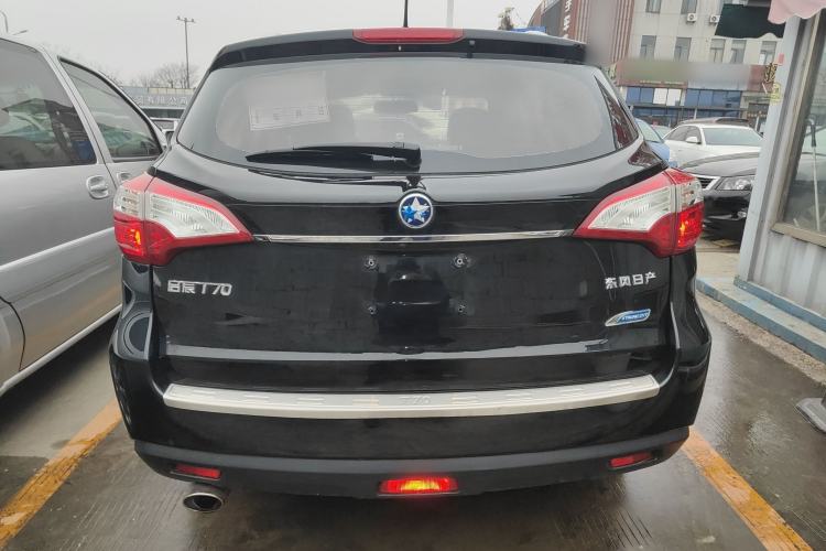 Used Venucia T70 2015 2.0L CVT Smart Edition Rear