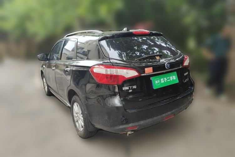 Used Venucia T70 2015 2.0L CVT Smart Edition Rear Left 45 Deg