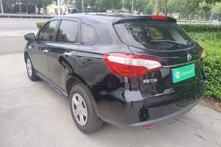 Used Venucia T70 2015 1.6L Manual Ruixing Edition Rear Left 45 Deg