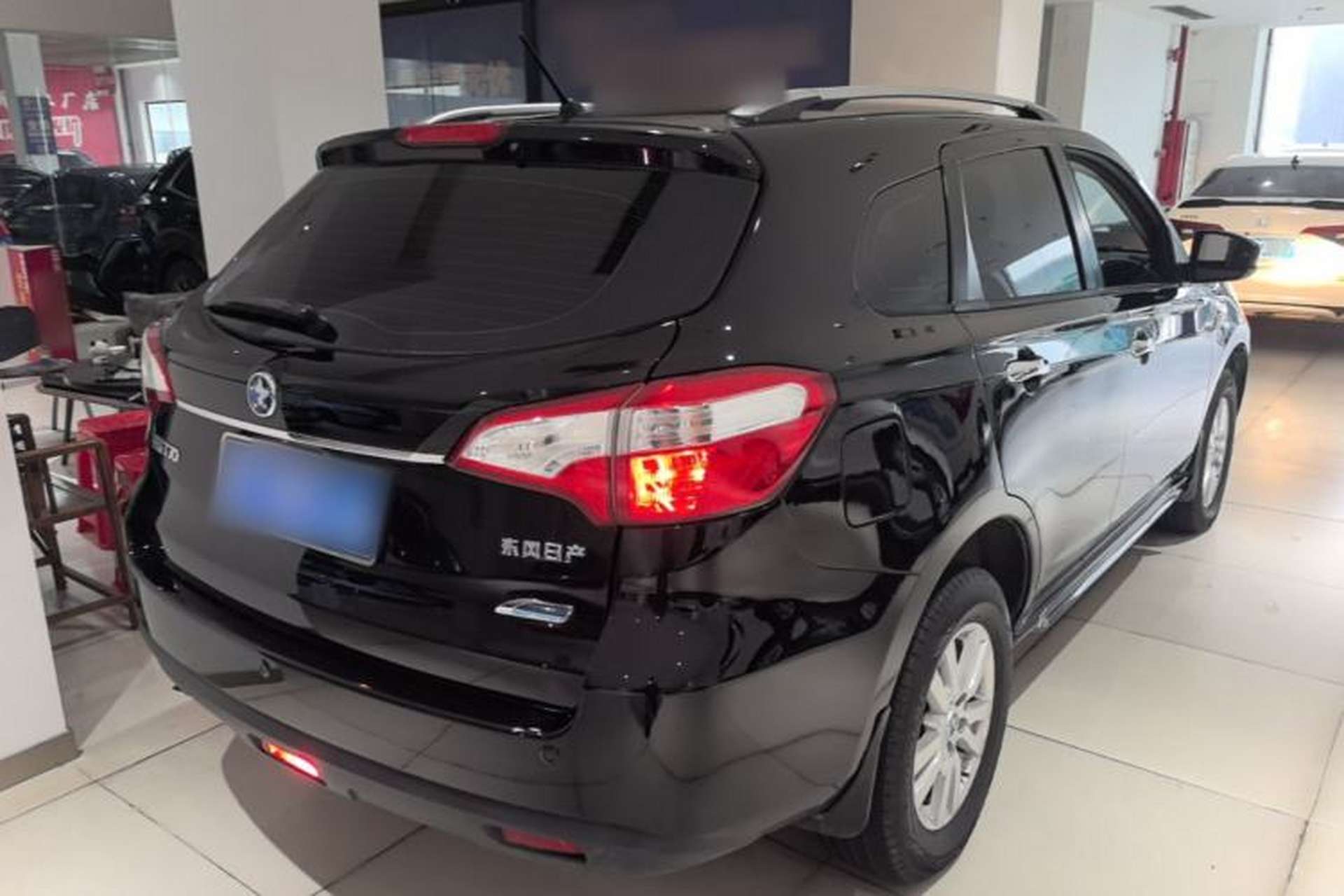Used Venucia T70 2015 2.0L CVT Smart Choice Edition Rear Right 45 Deg