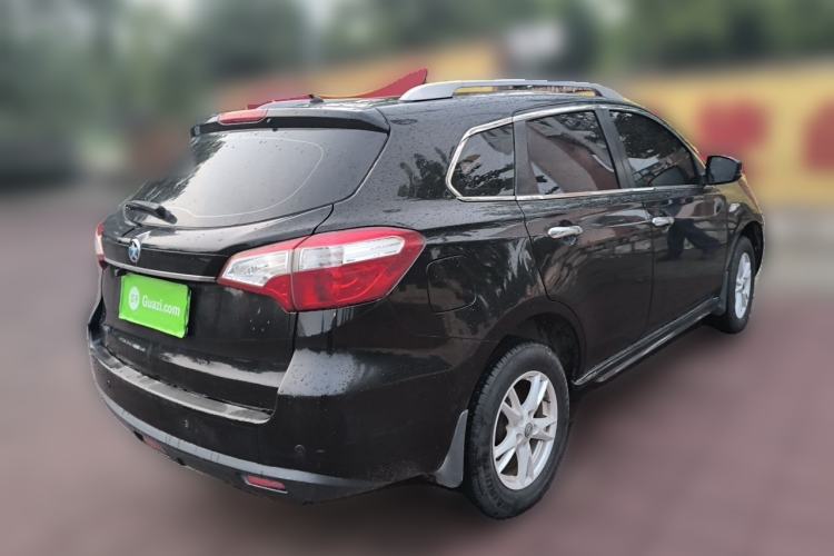 Used Venucia T70 2015 1.6L Manual Ruixing Edition Rear Right 45 Deg