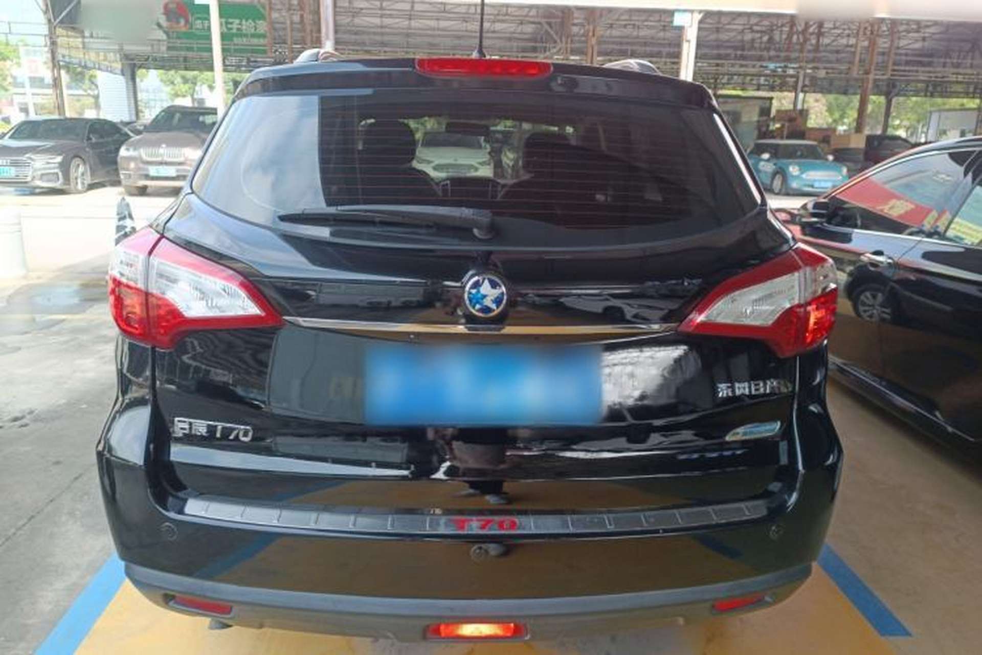 Used Venucia T70 2015 2.0L CVT Smart Choice Edition Rear