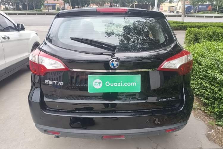 Used Venucia T70 2015 1.6L Manual Ruixing Edition Rear