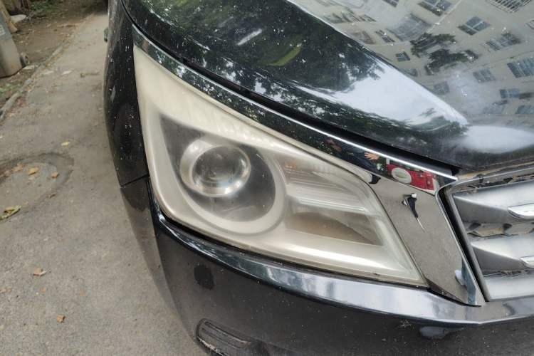 Used Venucia T70 2015 2.0L CVT Smart Edition Right Front Headlight
