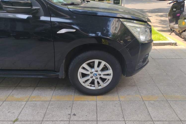 Used Venucia T70 2015 2.0L Manual RuiQu Version Right Front Wheel Hub
