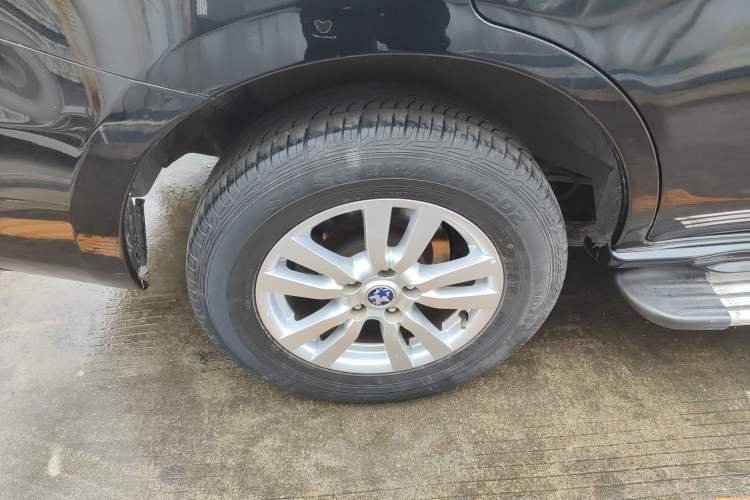 Used Venucia T70 2015 2.0L CVT Smart Edition Right Rear Wheel Hub