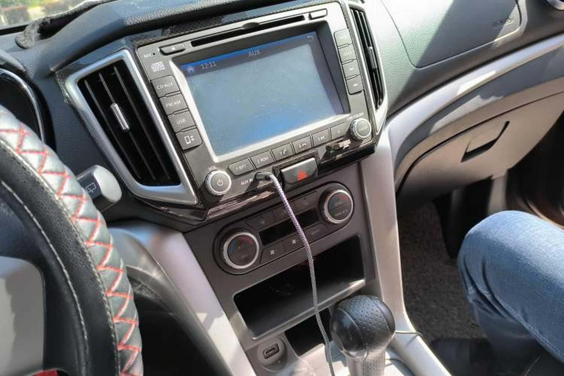 Used Venucia T70 2015 2.0L CVT Smart Edition Audio And AC Panel
