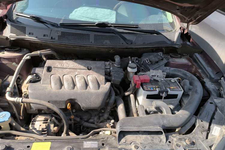 Used Venucia T70 2015 2.0L CVT Smart Edition Engine Bay
