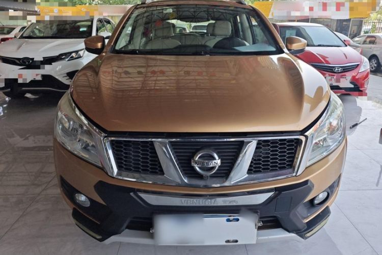 Used Venucia T70 2015 2.0L CVT Smart Choice Edition Exterior 1