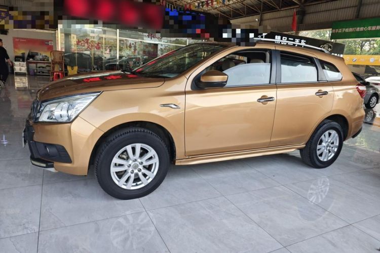 Used Venucia T70 2015 2.0L CVT Smart Choice Edition Exterior 3