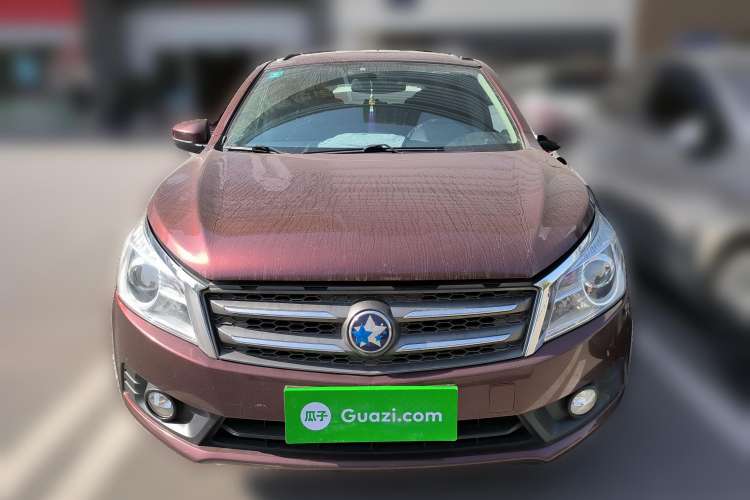 Used Venucia T70 2015 2.0L CVT Smart Edition Front