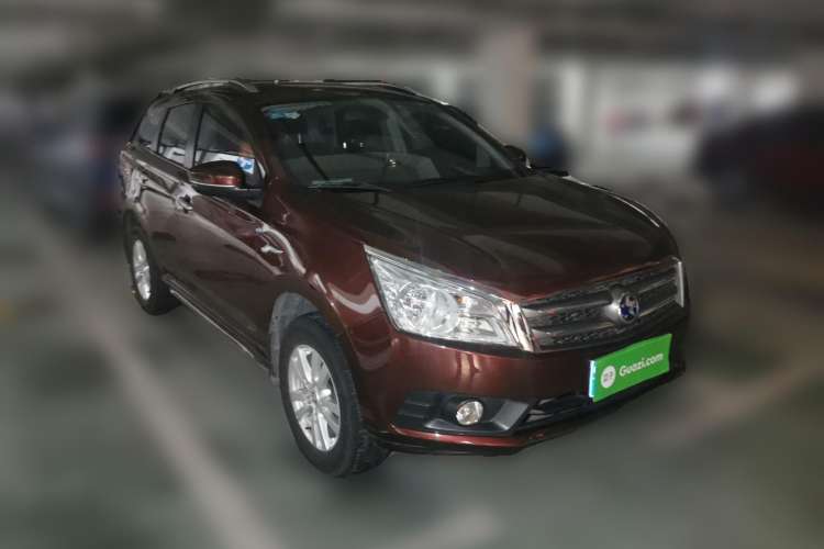 Used Venucia T70 2015 2.0L CVT Smart Choice Edition Front Right 45 Deg